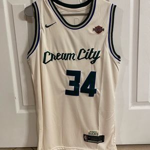 Cream city Milwaukee Bucks Giannis Antetokounmpo Jersey.